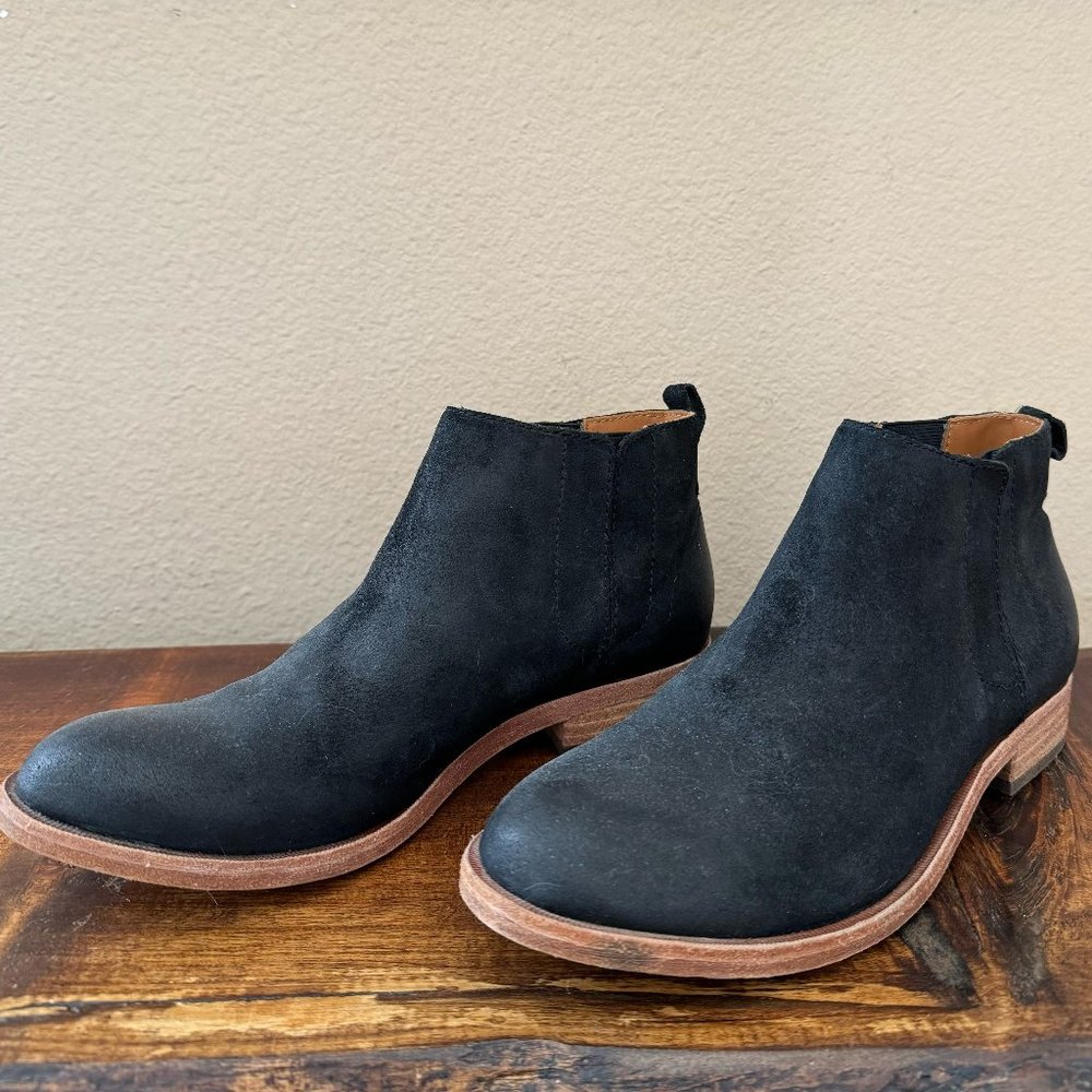 Kork-ease Velma Black Suede Chelsea Boot Sz 7.5